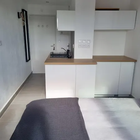 Naturiste Cap D'agde Port Soleil 606 *