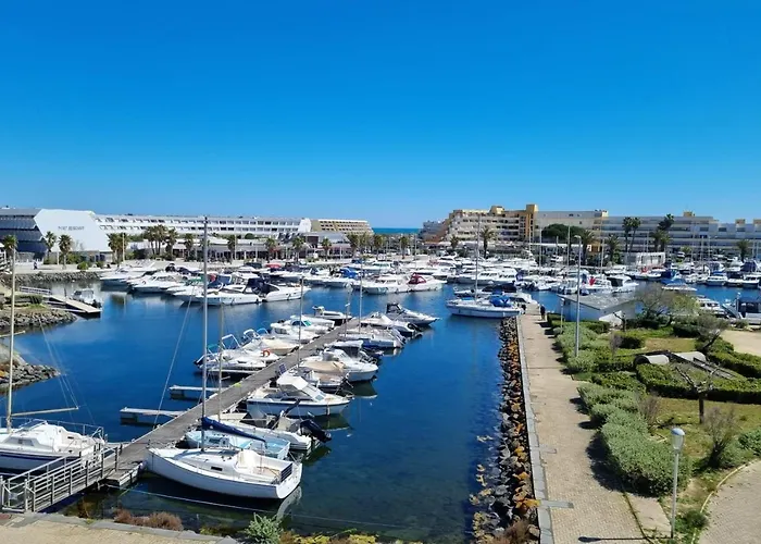 Naturiste Cap D'agde Port Soleil 606 *